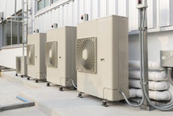 1. 電気設備は、常にフル回転が要求される