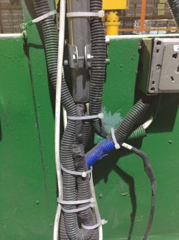 電気ショートの危険性があります